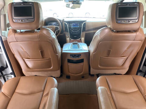 2016 Cadillac Escalade Platinum
