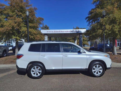 2012 Toyota Highlander for sale at BLACKBURN MOTOR CO in Vicksburg MS
