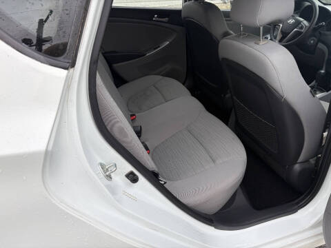 2015 Hyundai Accent GS
