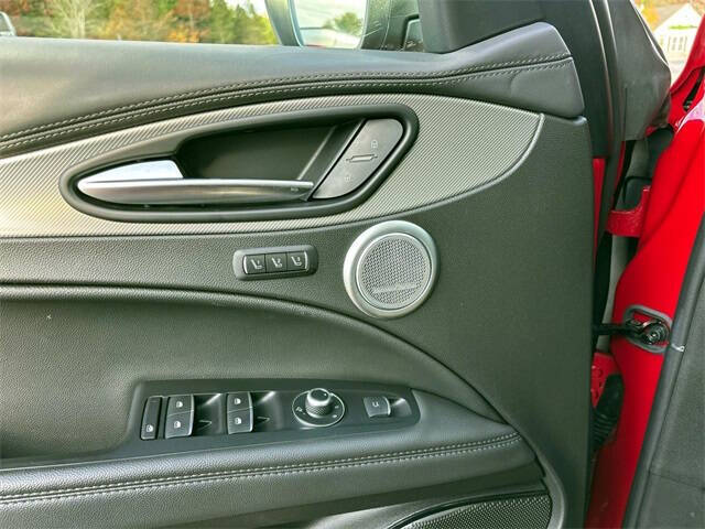 2024 Alfa Romeo Stelvio Veloce