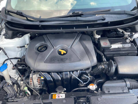 2017 Hyundai Elantra GT