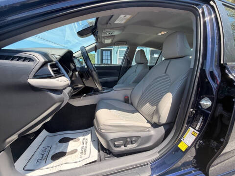 2022 Toyota Camry SE