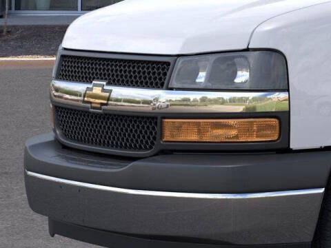 2025 Chevrolet Express 2500