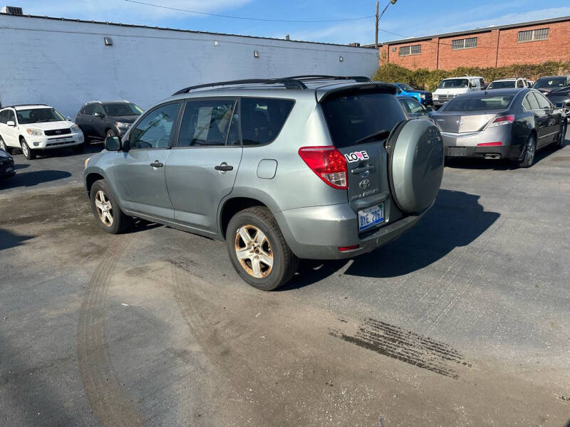 2008 Toyota RAV4 Base photo 13