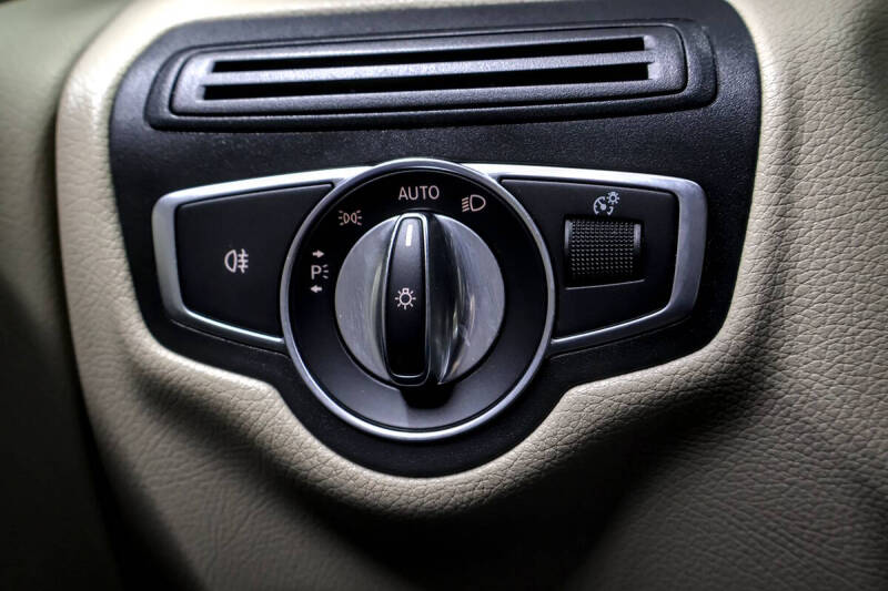 2019 Mercedes-Benz GLC GLC 300