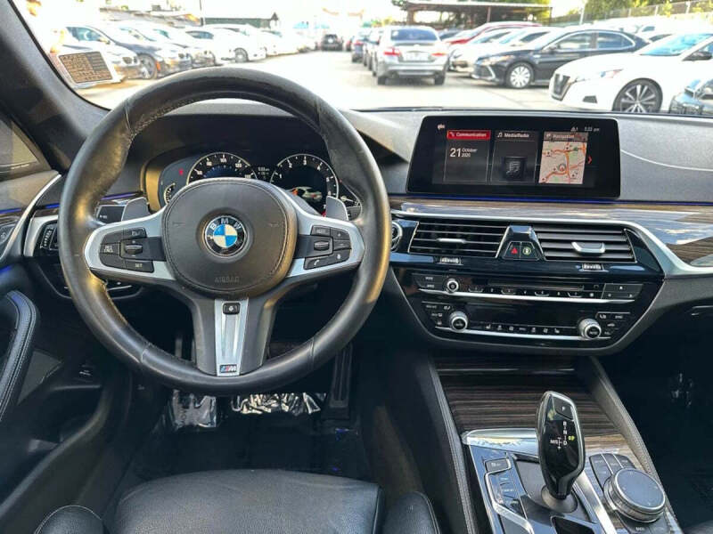2019 BMW 5 Series 540i