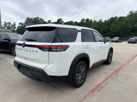 2025 Nissan Pathfinder S
