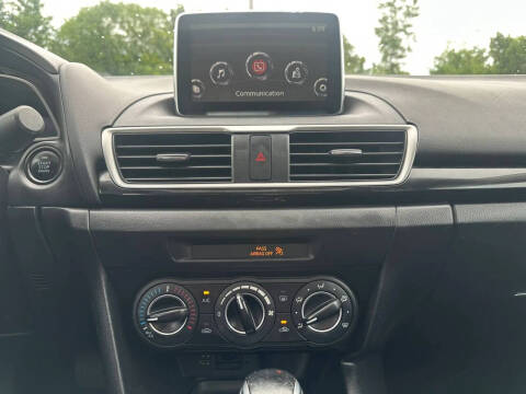 2016 Mazda MAZDA3 i Touring