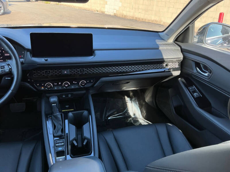 2025 Honda Accord Hybrid Touring