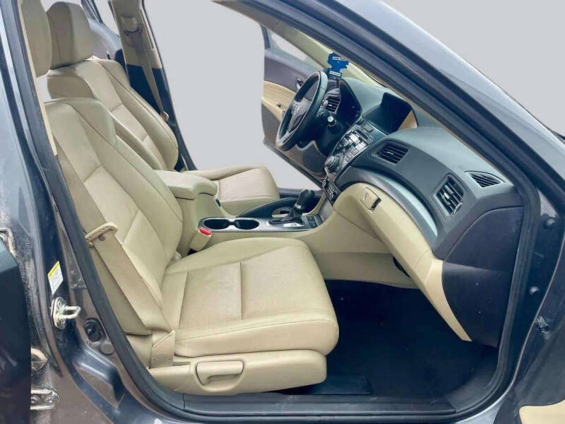 2014 Acura ILX 2.0L w/Tech