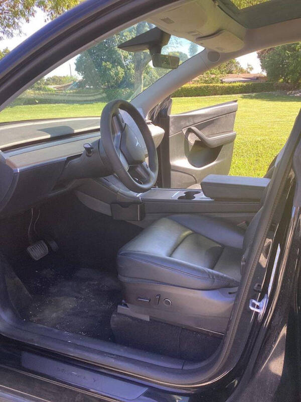 2022 Tesla Model Y Long Range