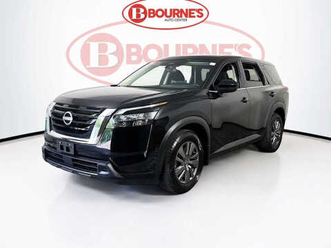 2025 Nissan Pathfinder S