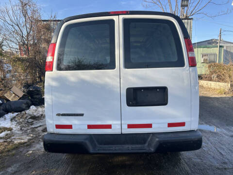 2018 Chevrolet Express 2500