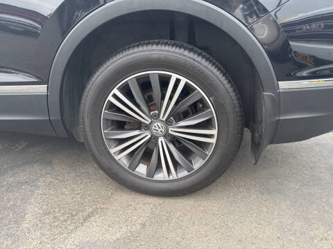 2018 Volkswagen Tiguan 2.0T SEL