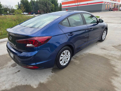 2020 Hyundai Elantra SE