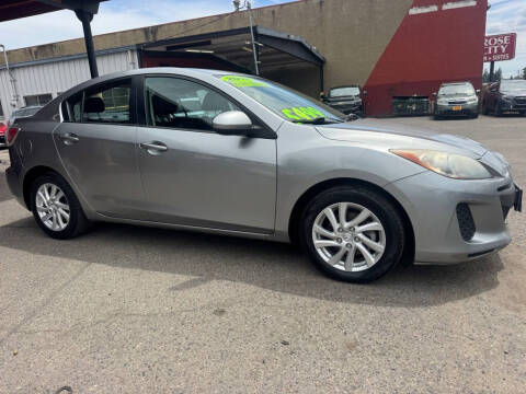 2012 Mazda MAZDA3 i Grand Touring