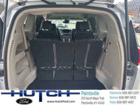 2024 Chrysler Pacifica Touring L