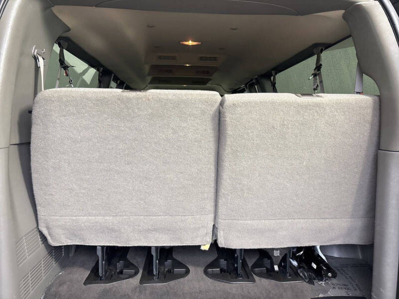 2024 Chevrolet Express LT 3500