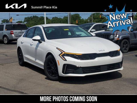 2025 Kia K5 LXS