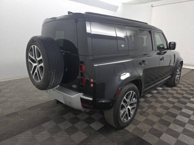 2022 Land Rover Defender 110 XS Edition