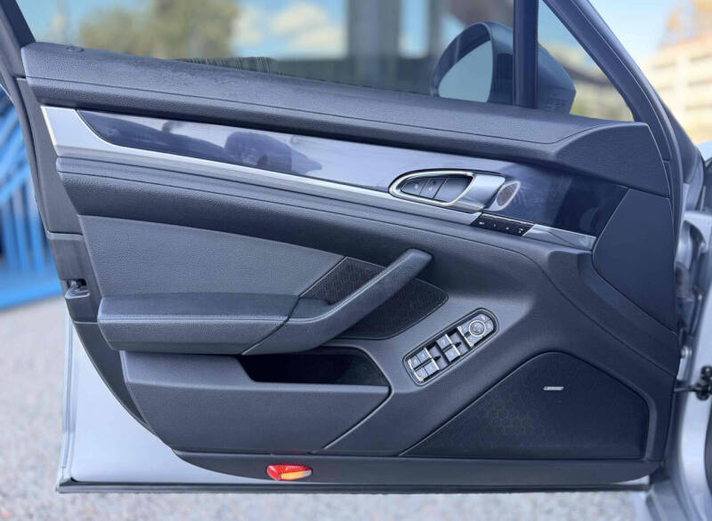 2014 Porsche Panamera