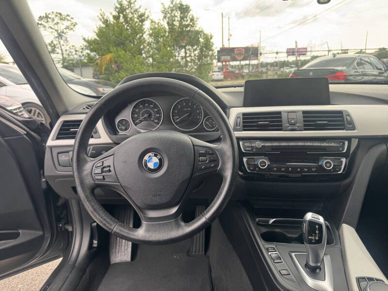 2018 BMW 3 Series 320i