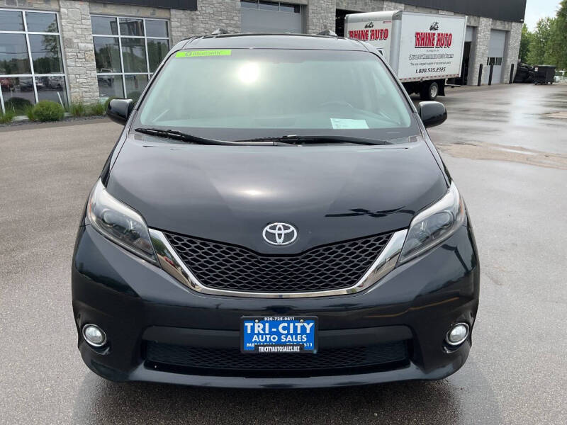 2015 Toyota Sienna SE 8-Passenger