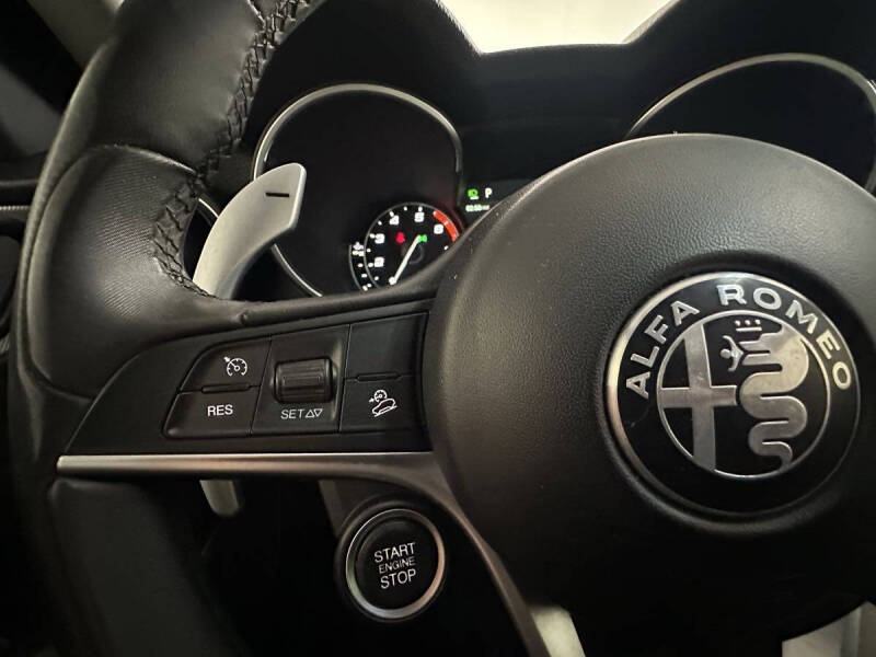 2018 Alfa Romeo Stelvio Sport