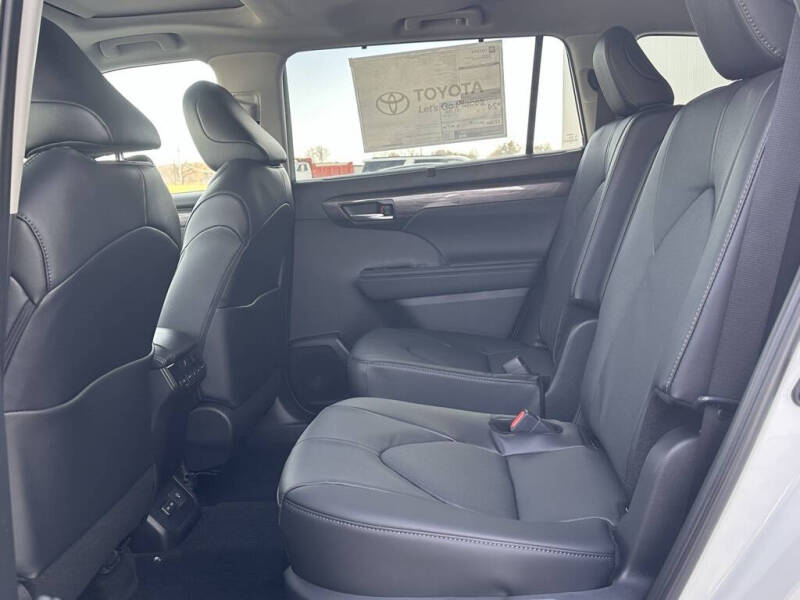 2026 Toyota Highlander Limited