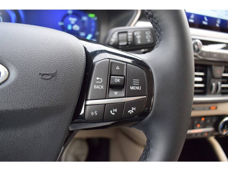 2022 Ford Escape Plug-In Hybrid Titanium