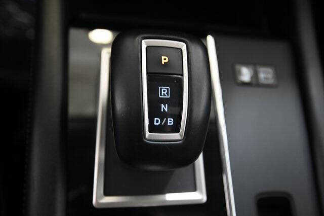 2023 Mitsubishi Outlander PHEV SE