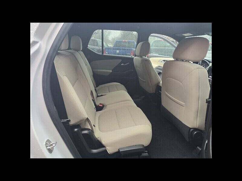 2022 Chevrolet Traverse LS