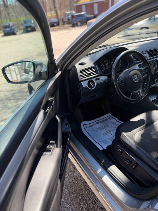 2012 Volkswagen Passat SE PZEV