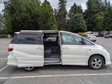 2000 Toyota Estima