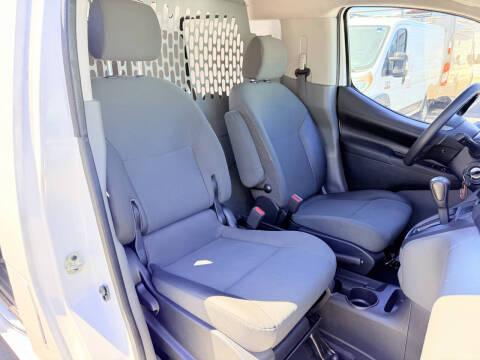 2021 Nissan NV200 SV