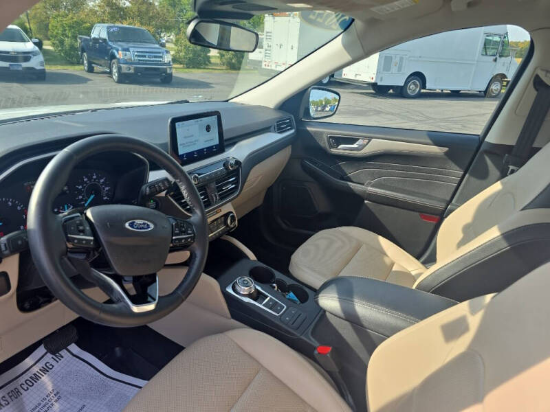 2022 Ford Escape SEL