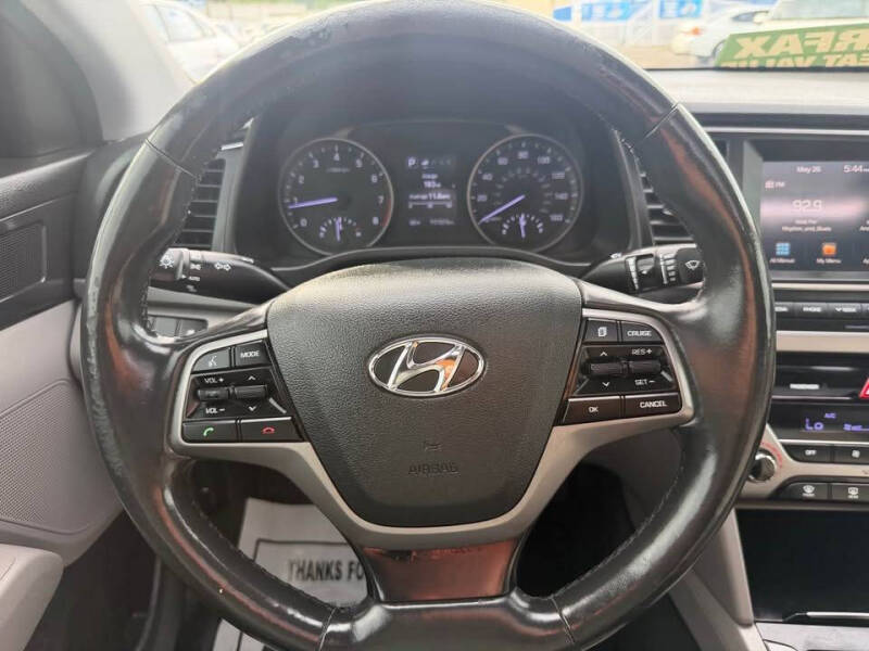 2018 Hyundai Elantra SEL