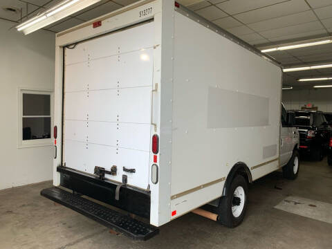 2015 Ford E-Series E-350 SD