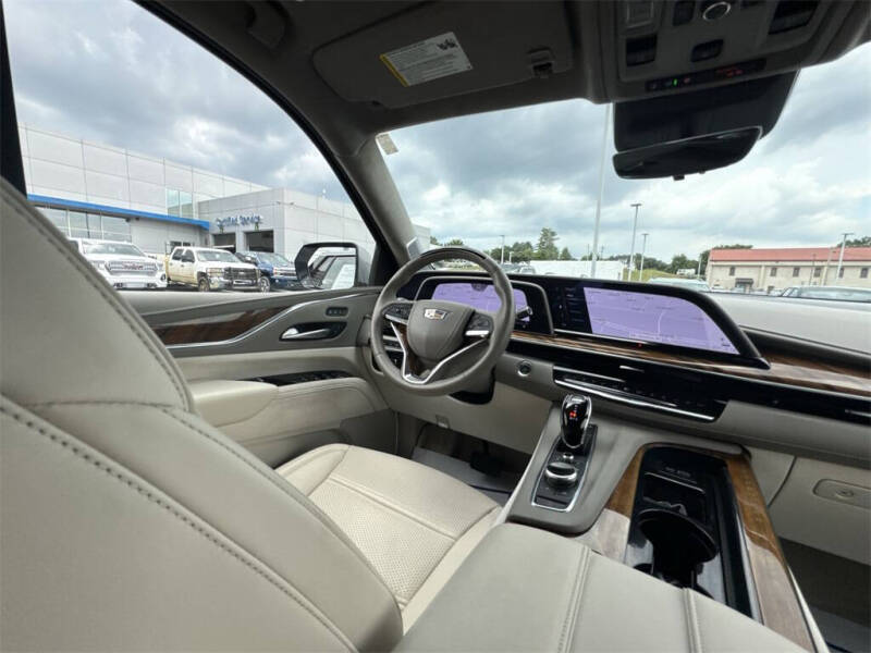 2024 Cadillac Escalade Premium Luxury Platinum