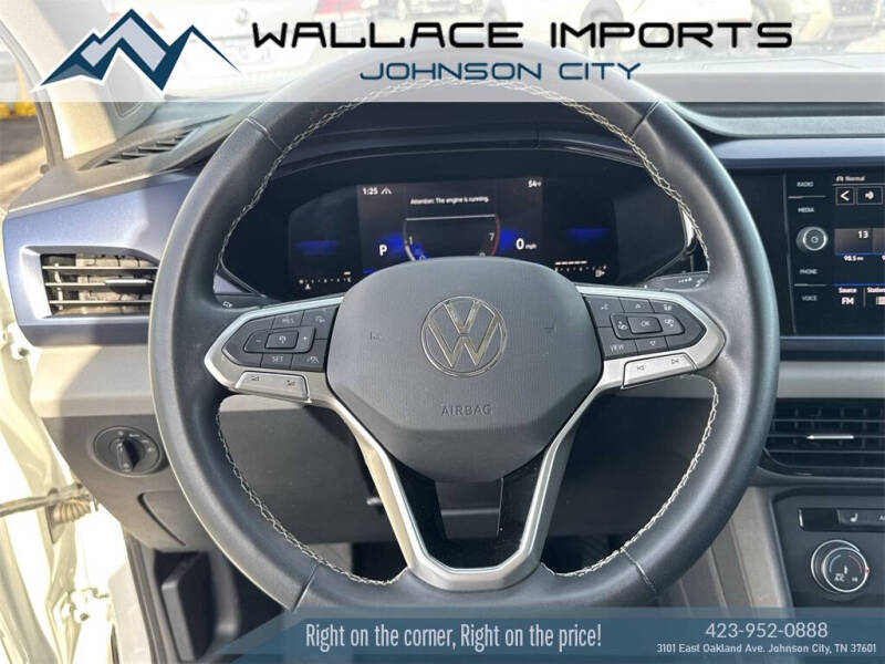 2022 Volkswagen Taos SE 4Motion