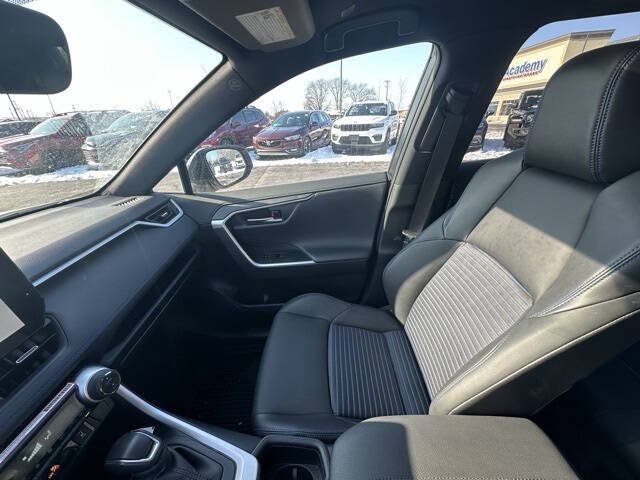 2025 Toyota RAV4 Hybrid XSE