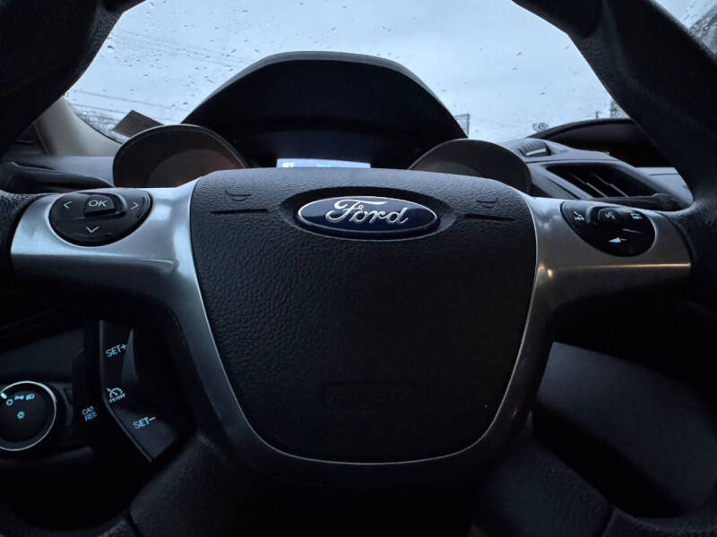 2015 Ford Escape S