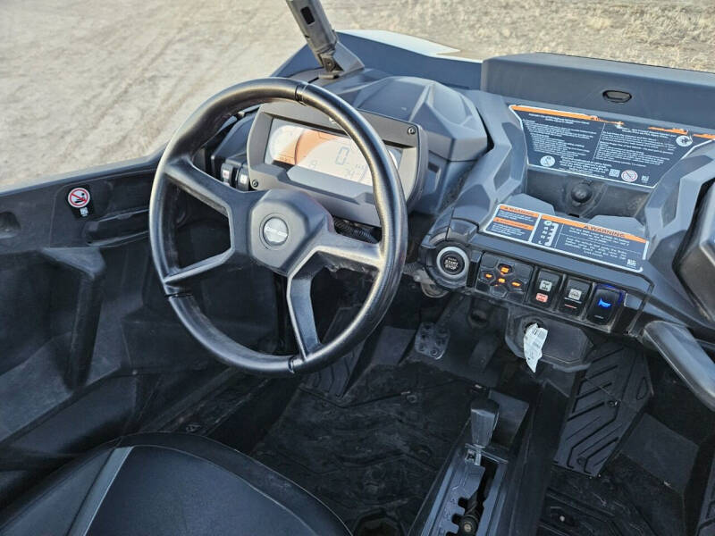 2022 Can-Am Commander