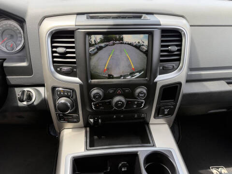2015 RAM 1500 SLT