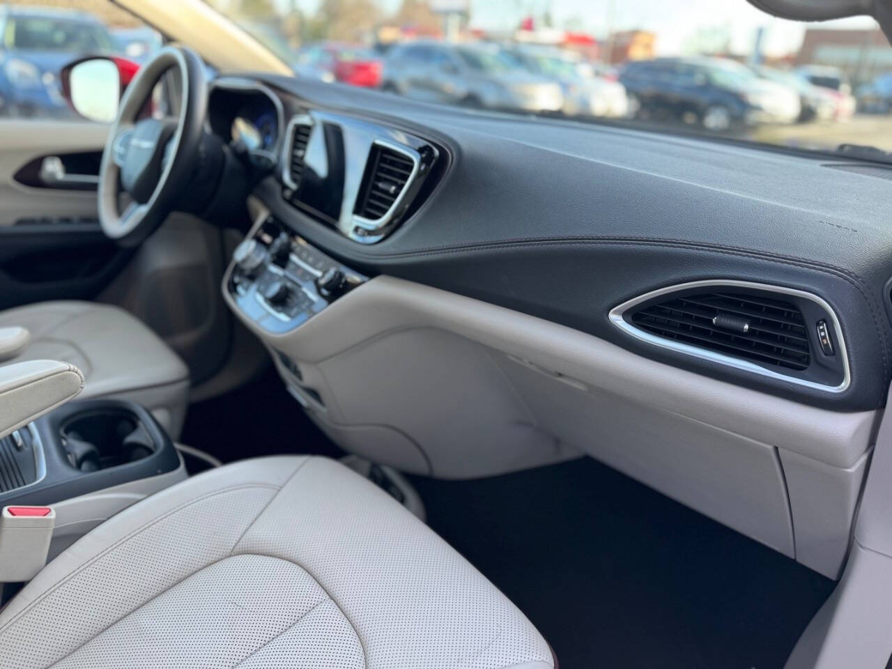 2018 Chrysler Pacifica for sale at Opus Motorcars in Utica, MI