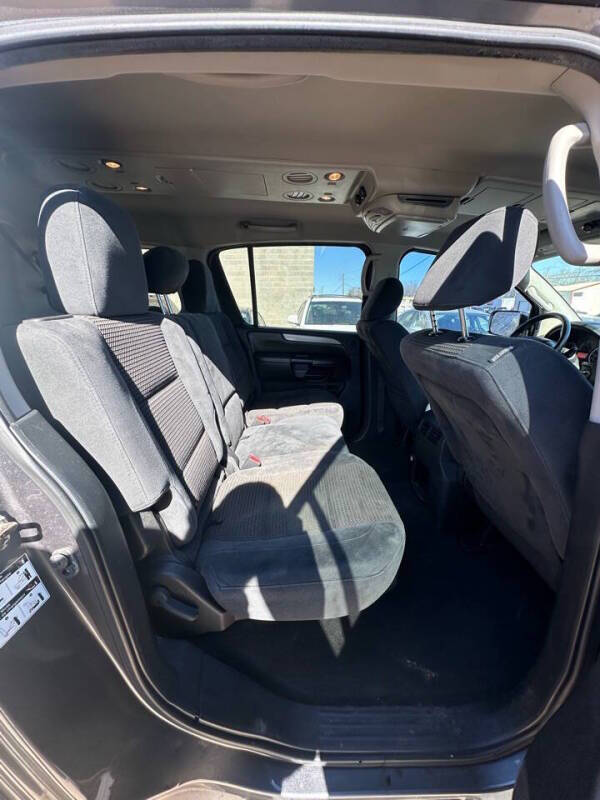 2013 Nissan Armada Platinum