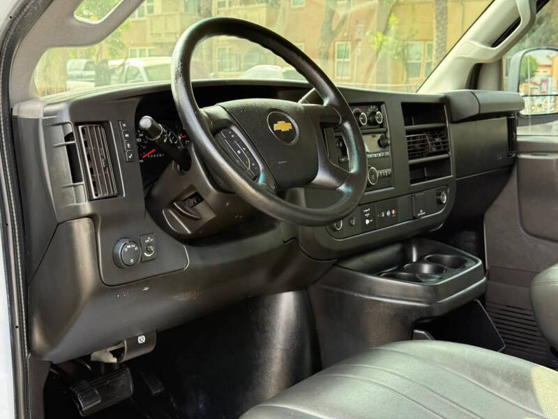 2020 Chevrolet Express 2500