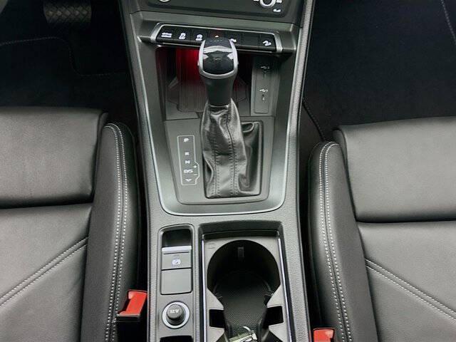 2024 Audi Q3 quattro S line Prem Plus 45 TFSI