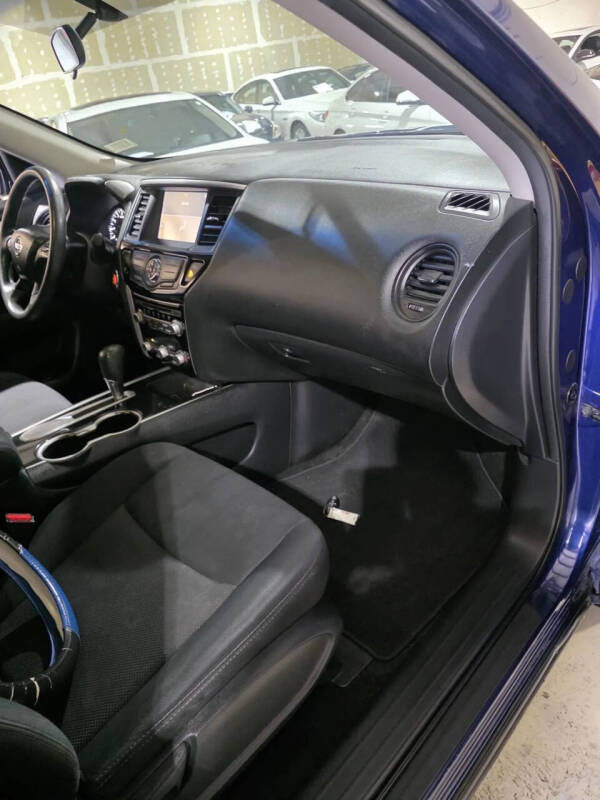 2017 Nissan Pathfinder