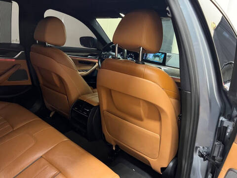 2017 BMW 5 Series 540i